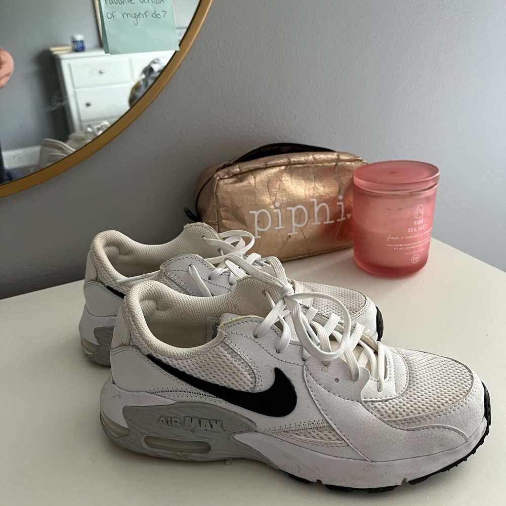 Nike white air max